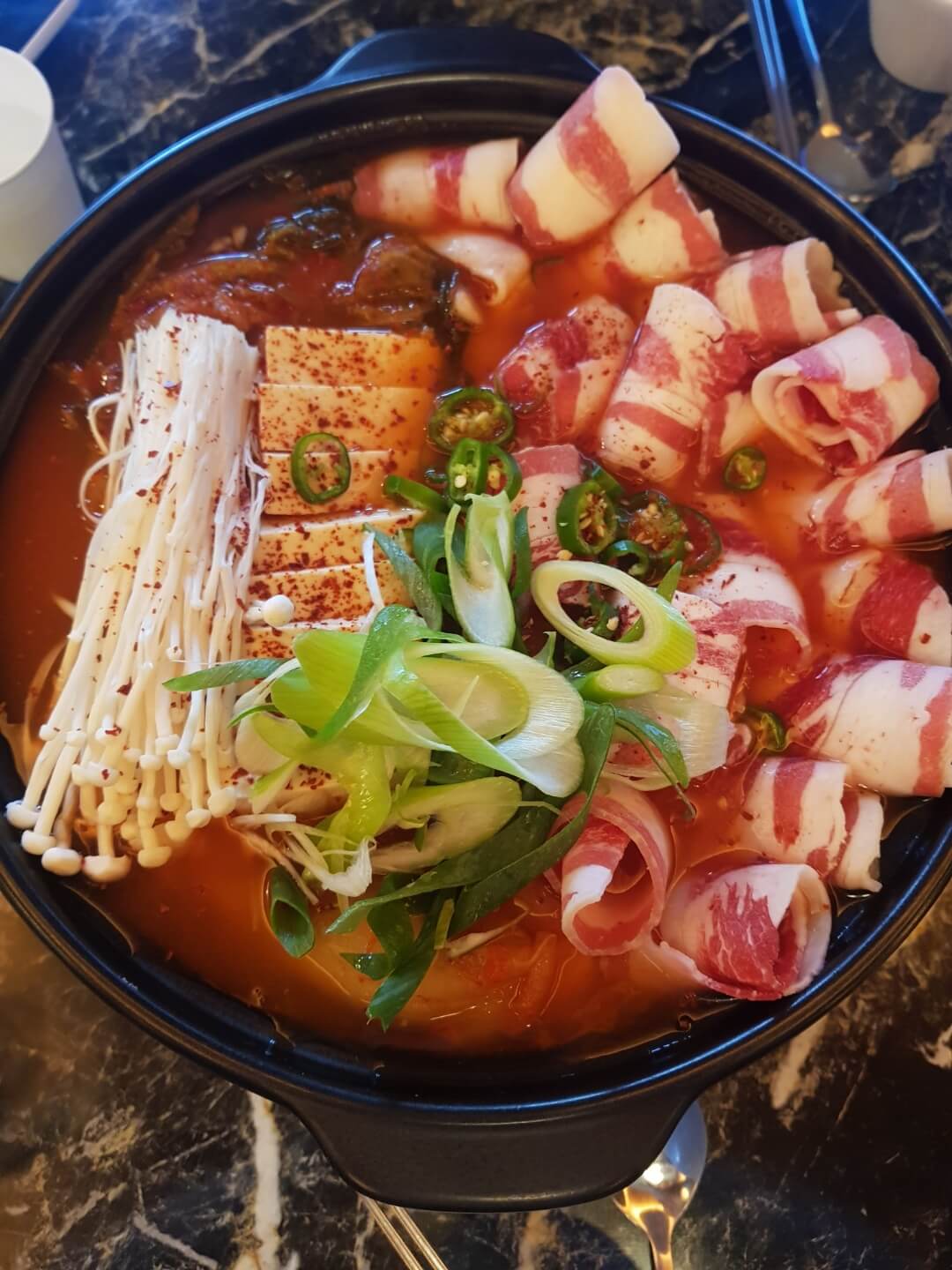 송파구 방이동 맛집 장생관 방이본점 리뷰 우삼겹 김치 전골 맛집