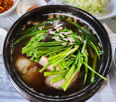 와뚠지능이삼계탕