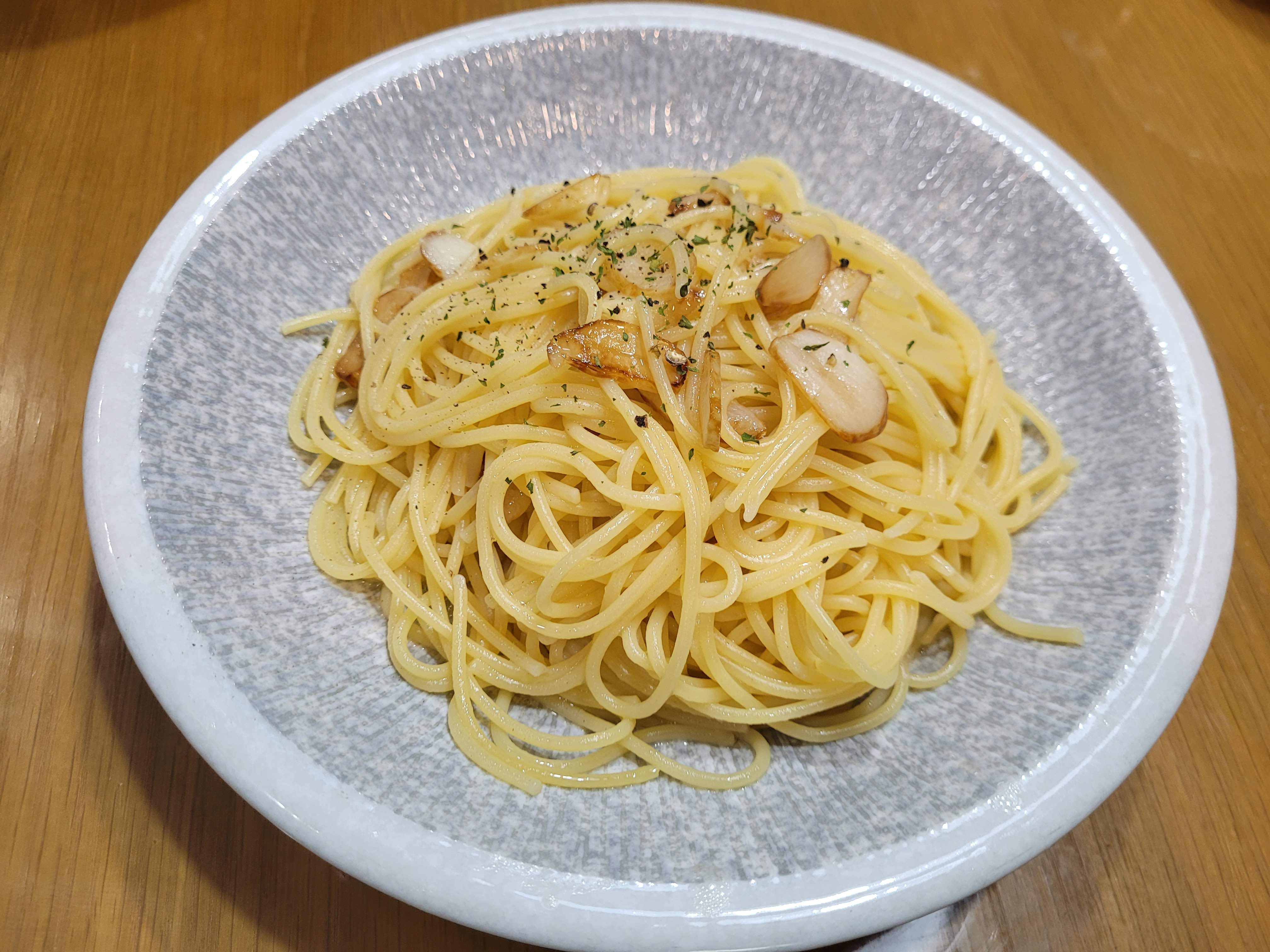 완성된 오일파스타