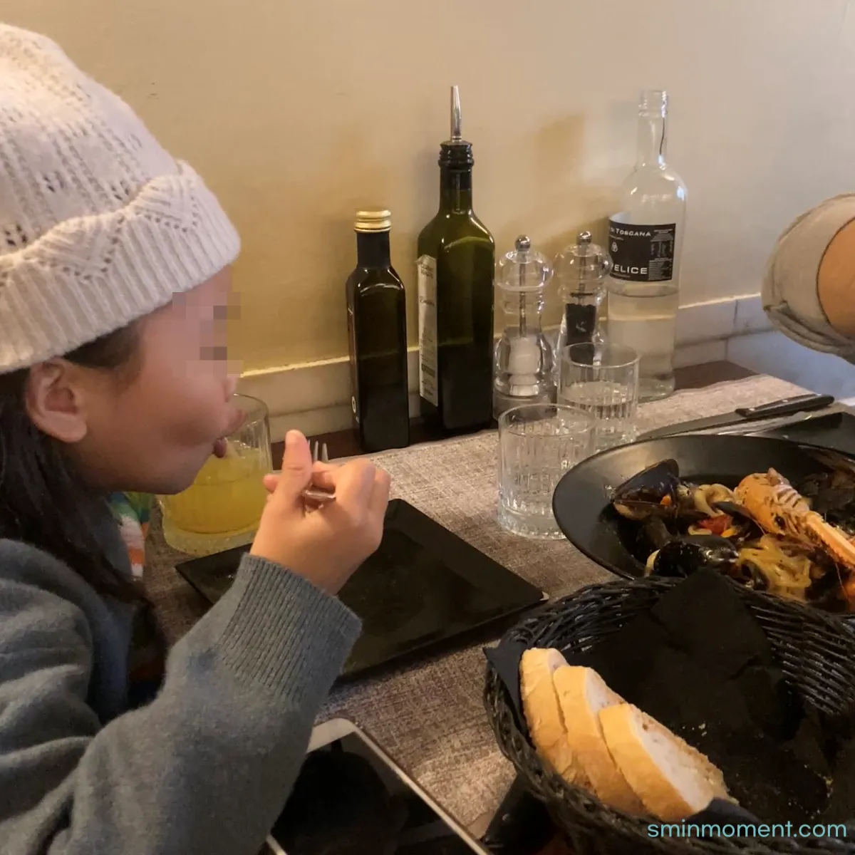 이탈리아-피렌체-맛집-라부솔라-음료-생수-빵