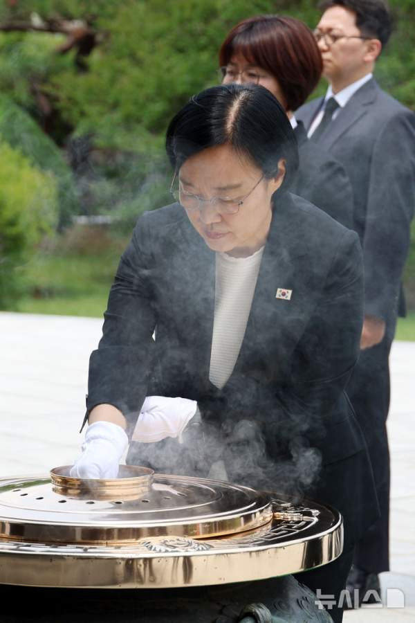 한성숙 프로필 제50대 국무총리 취임 나이 학력 고향 중기부 장관 및 모두의 창업 사과 핵심 정리
