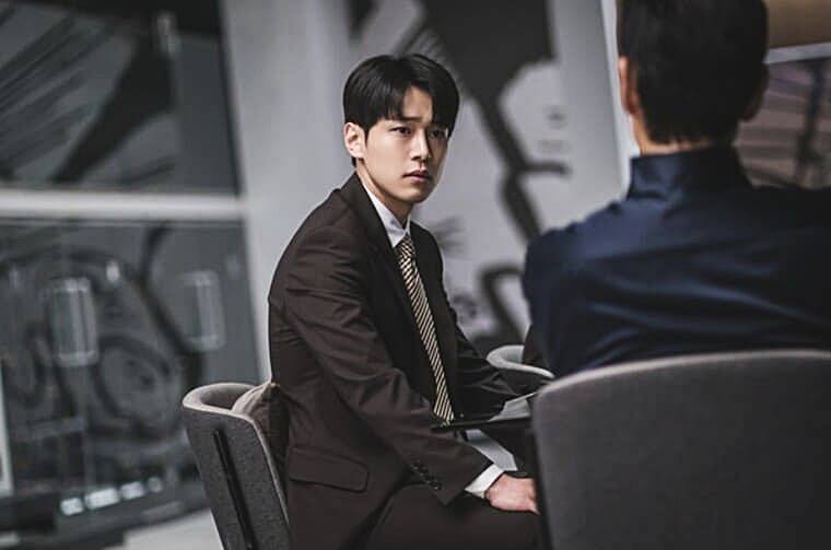 배우-강유석
