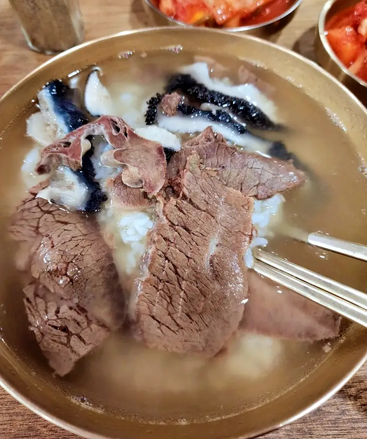 전참시 전지적참견시점 이영자 직접 끓인 보리차 청담부부 정우성 이정재 웃게한 디저트 맛집 80년 노포 방짜유기 한우 곰탕, 수육 여의도 국회의사당역 곰탕집 맛집 소개