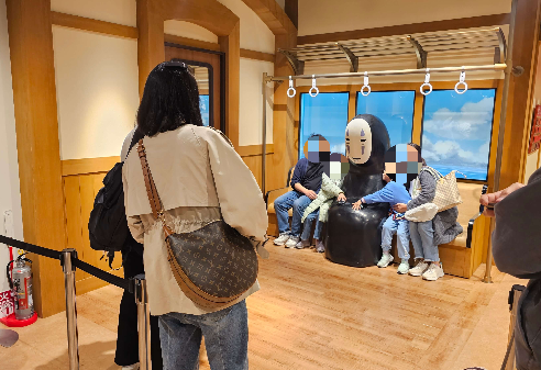 일본 오사카 가볼 만한 곳 도토리공화국 / 지브리 굿즈 / 도톤보리 신사이바시 파르코 6층