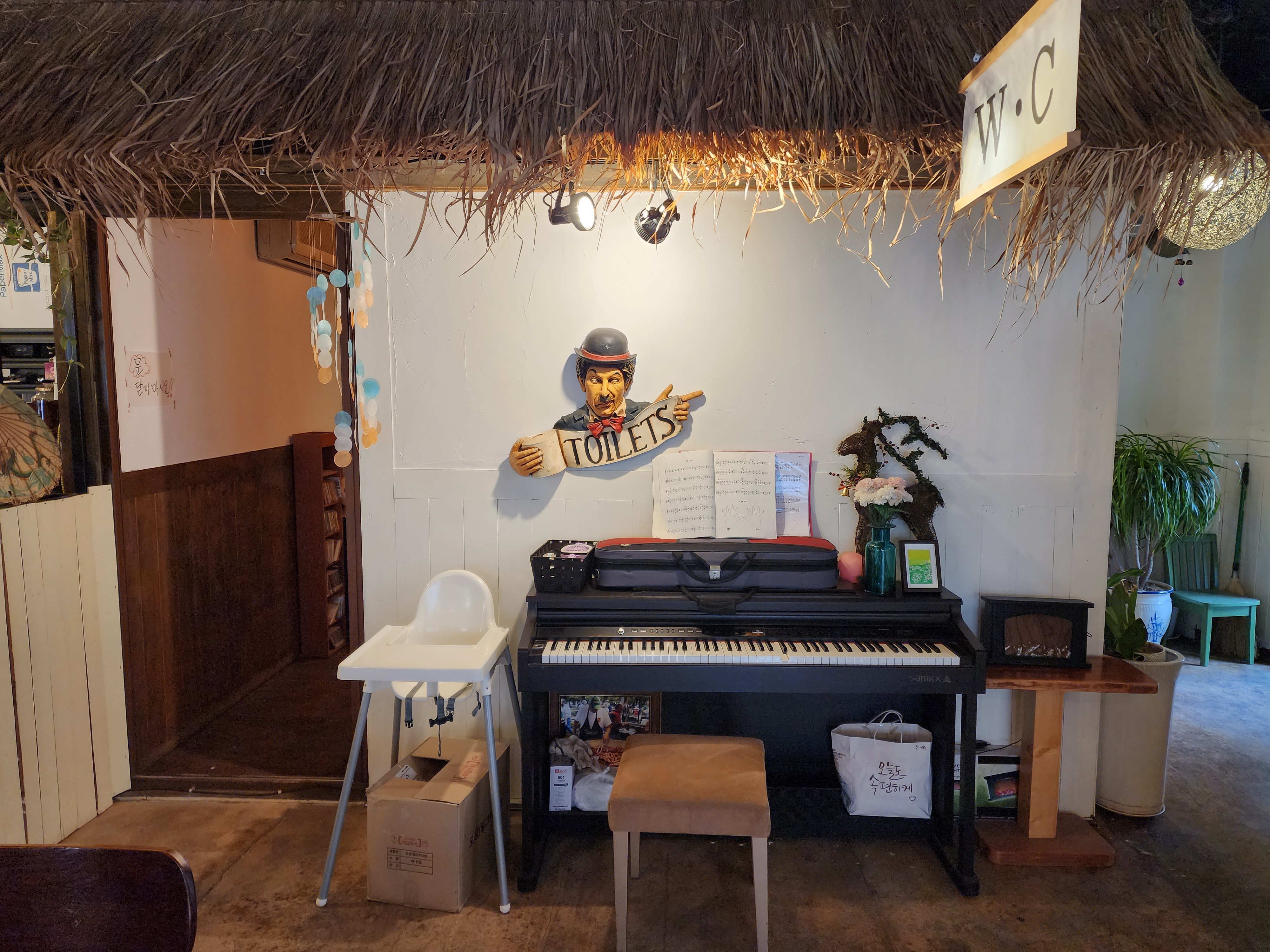 카페 내부 모습