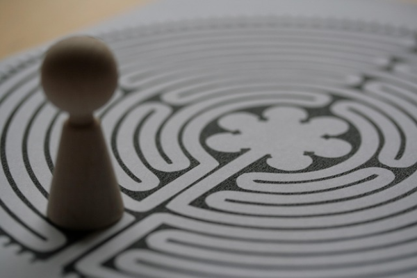 인간 심리의 미로와 본성