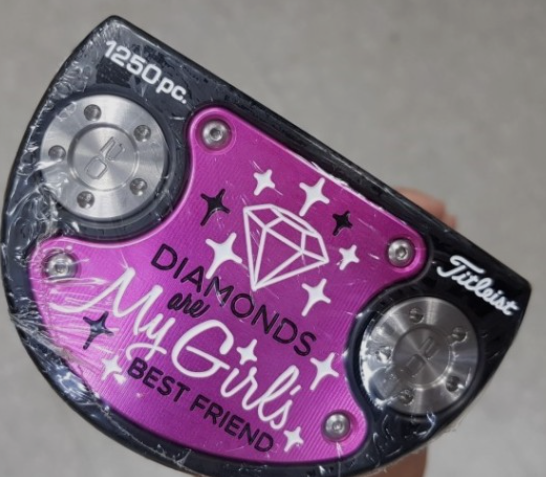 스카티 카메론 한정판 퍼터 사진들