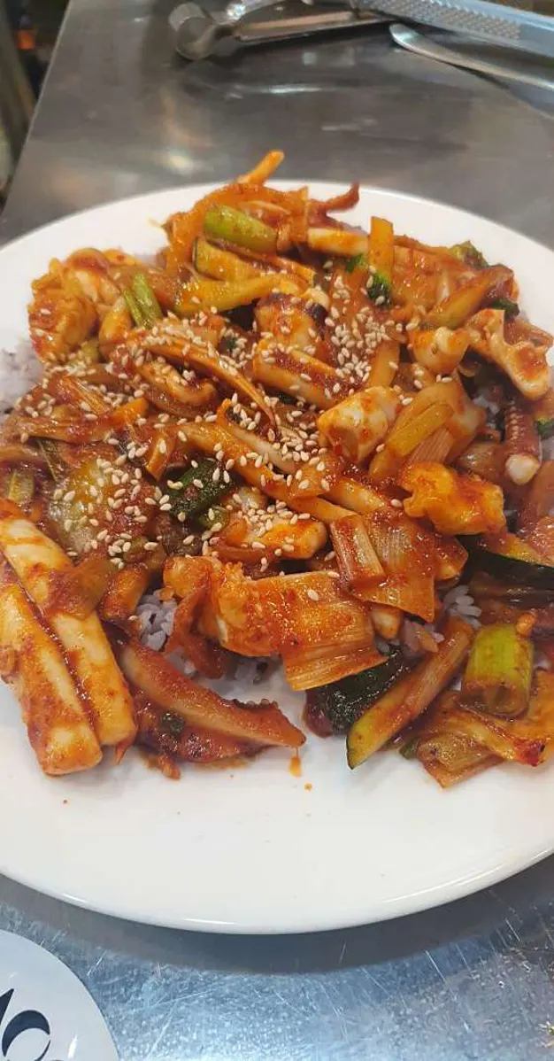 이층칼국수