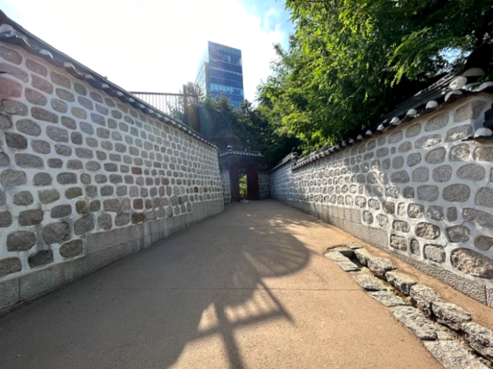 돌담길을-찍은-사진