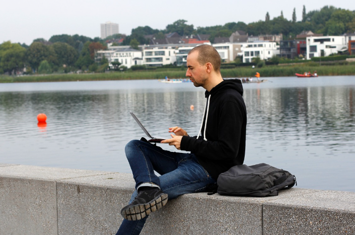 &lsquo;일할 카페 고르기&rsquo;의 기술: 생산성을 결정짓는 장소 선정법