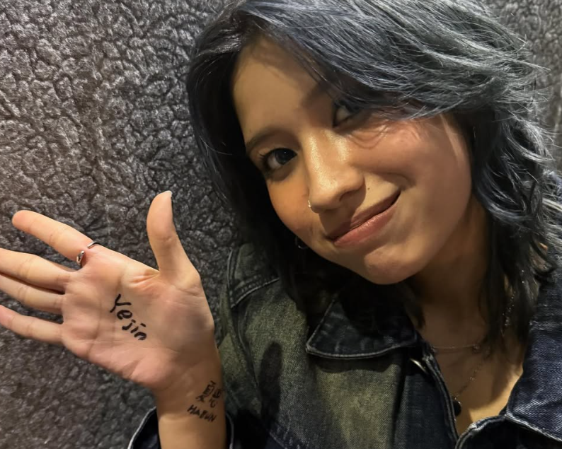 레이나(Leina) Moment