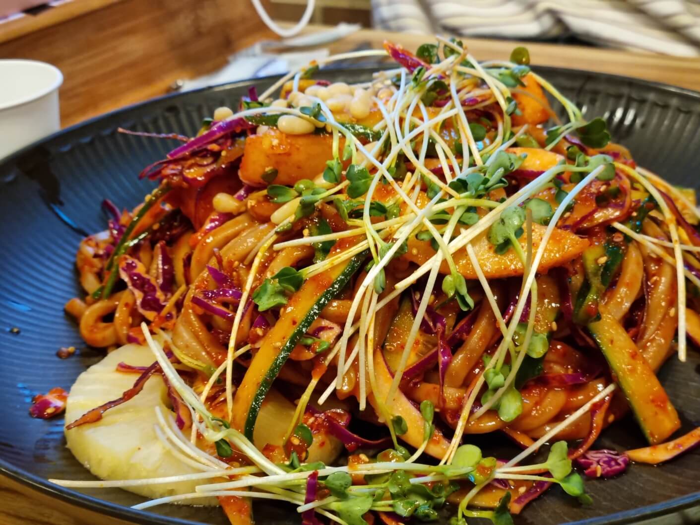 도토리-쟁반국수-나온모습