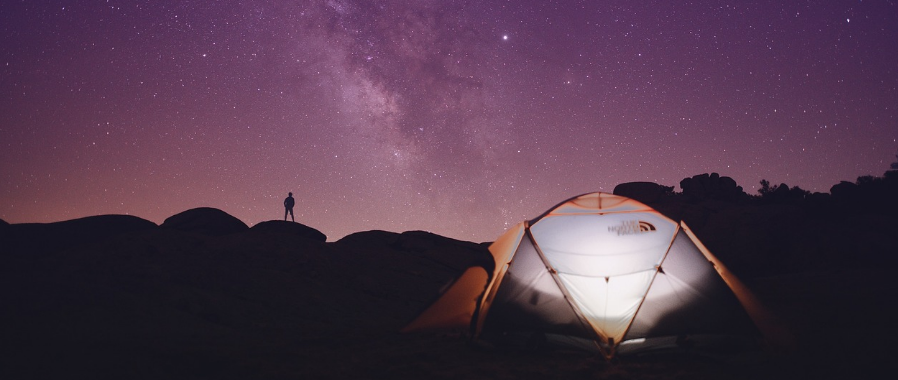 야간 캠핑 사진