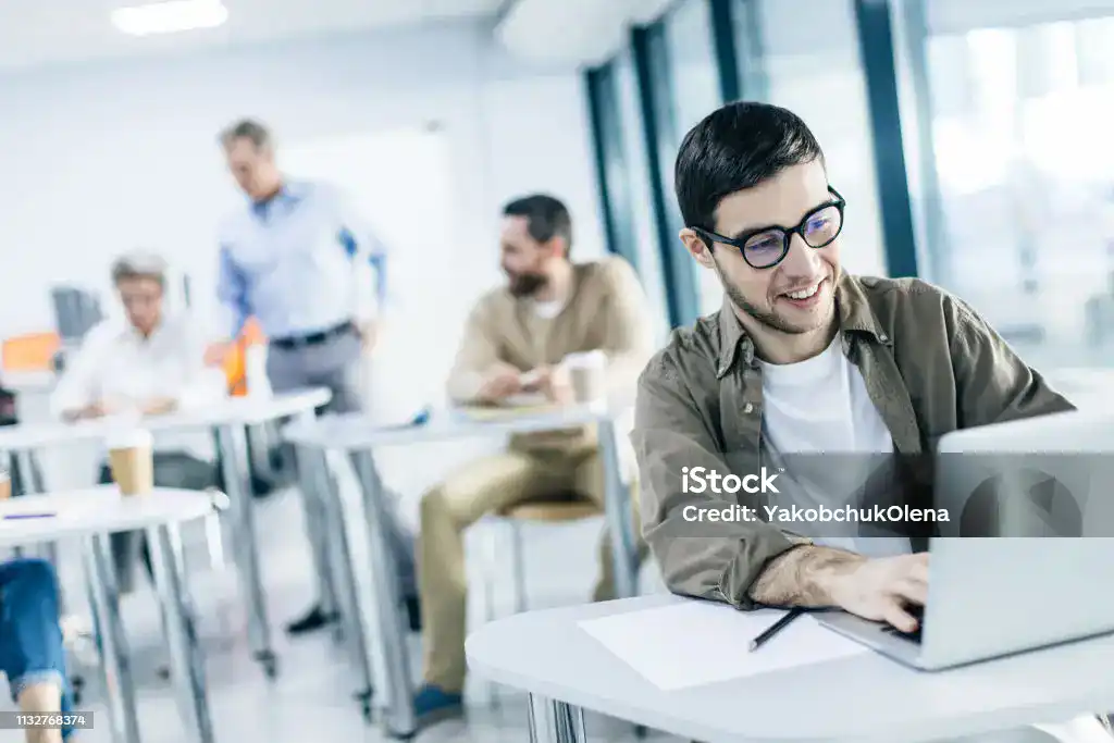 디지털 유산과 저작권 문제: 창작자의 사후 저작권은 어떻게 관리될까?