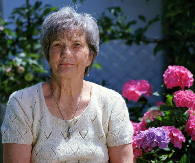 연세드신 할머니