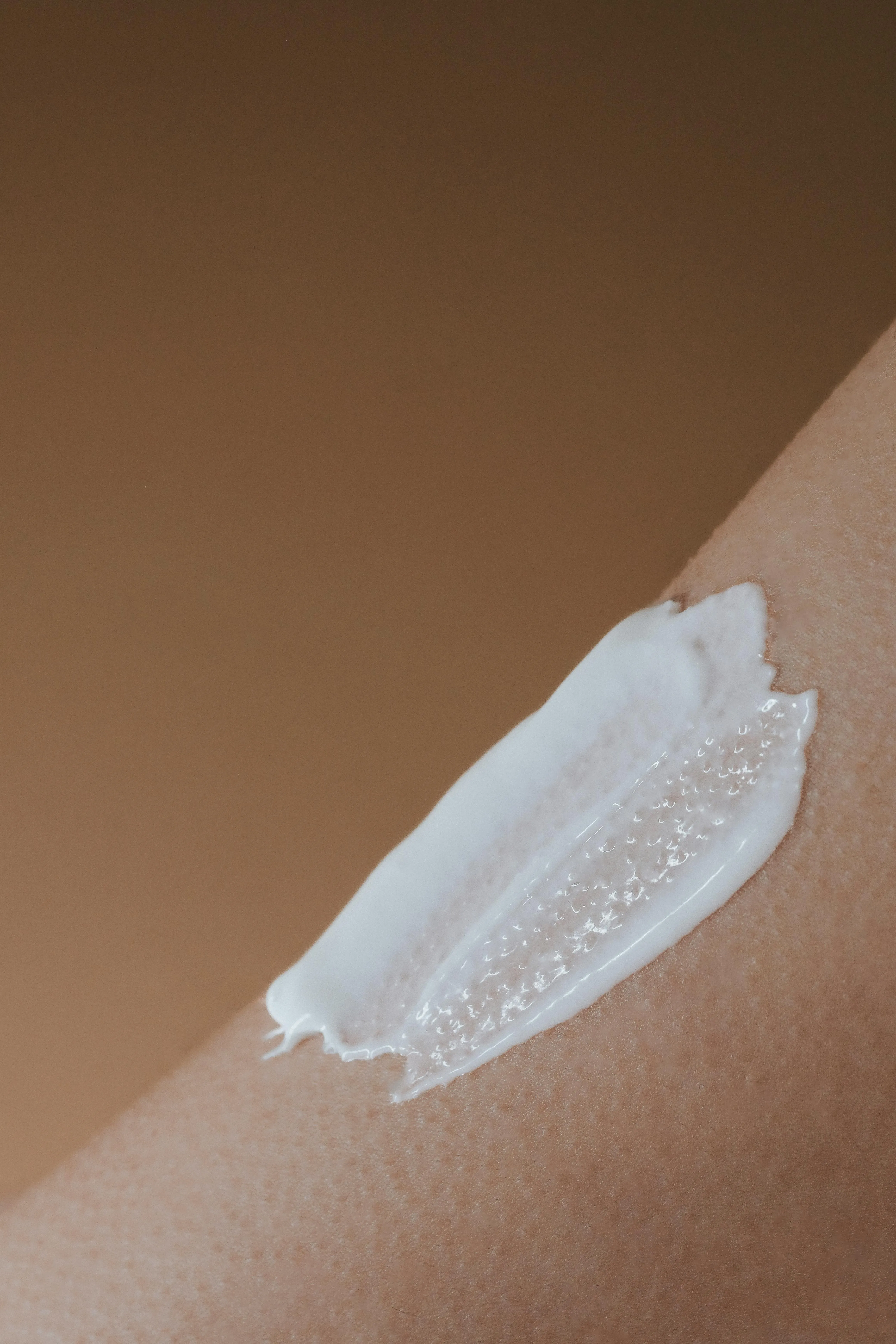 히알루론산-효능-물광피부-속광피부-피부건강-미백-주름