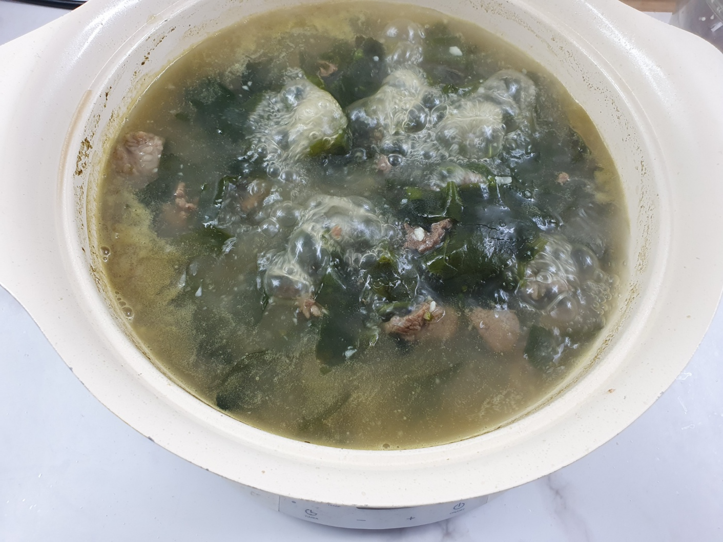 소고기 미역국 맛있게 끓이는 법