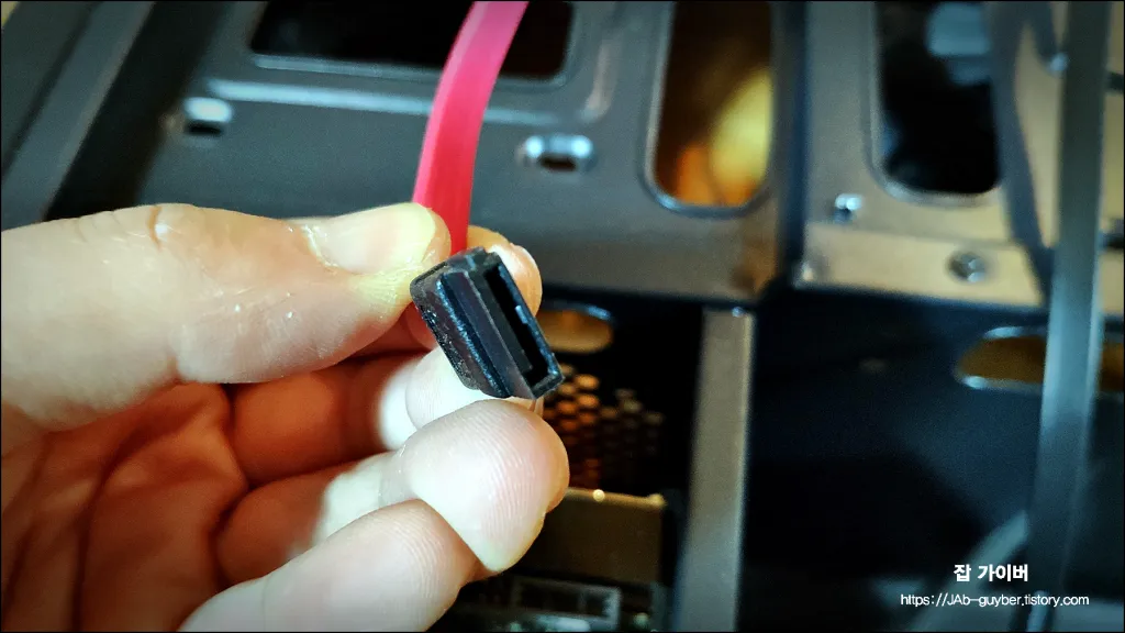 SSD/HDD 전원 라인 확인