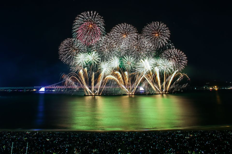 &amp;#39;제19회 부산 불꽃 축제&amp;#39; 