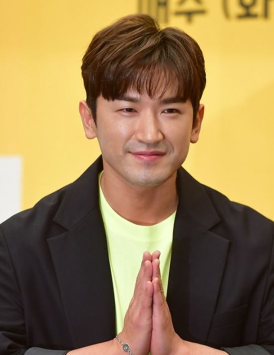 이민우 프로필
