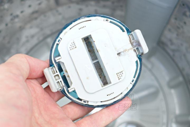 봄맞이 대청소 통돌이 세탁기 세탁조 통세척 하는 방법 먼지거름망세척