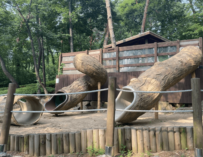 나무-나무놀이터-미끄럼틀