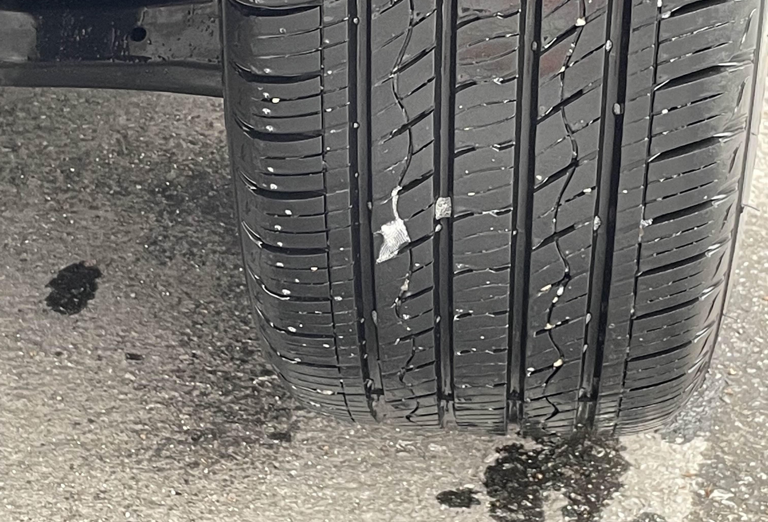 타이어 실펑크 위치 거품 확인