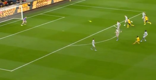 쿠냔의 중거리 슛