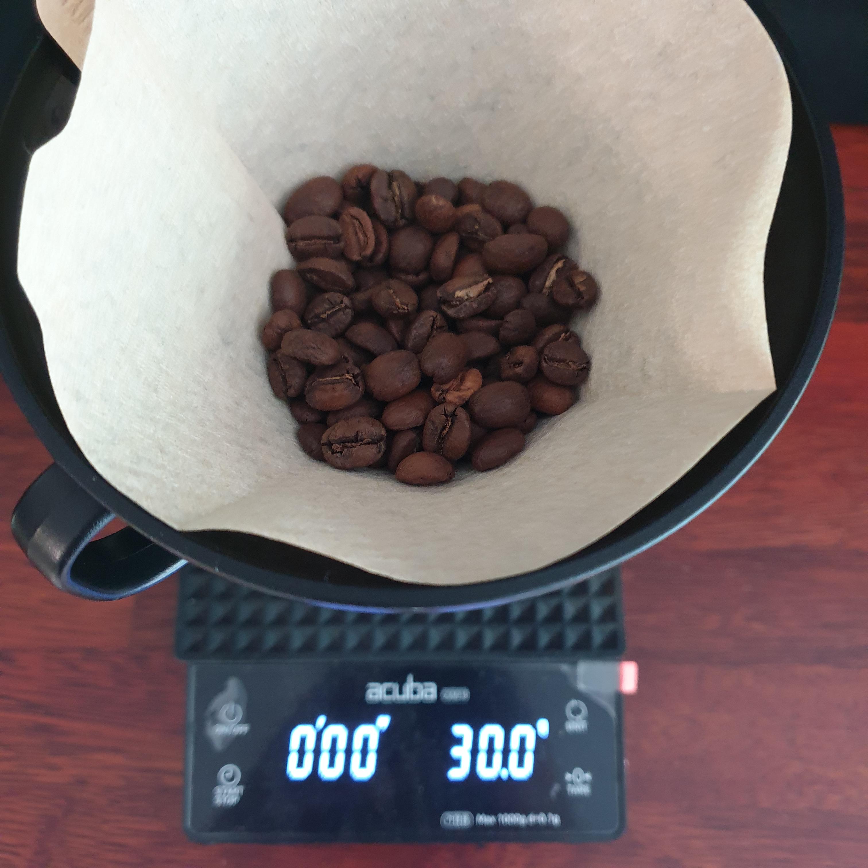 발뮤다 더 브루 _ 아이스 아메리카노 추출 _ 계량