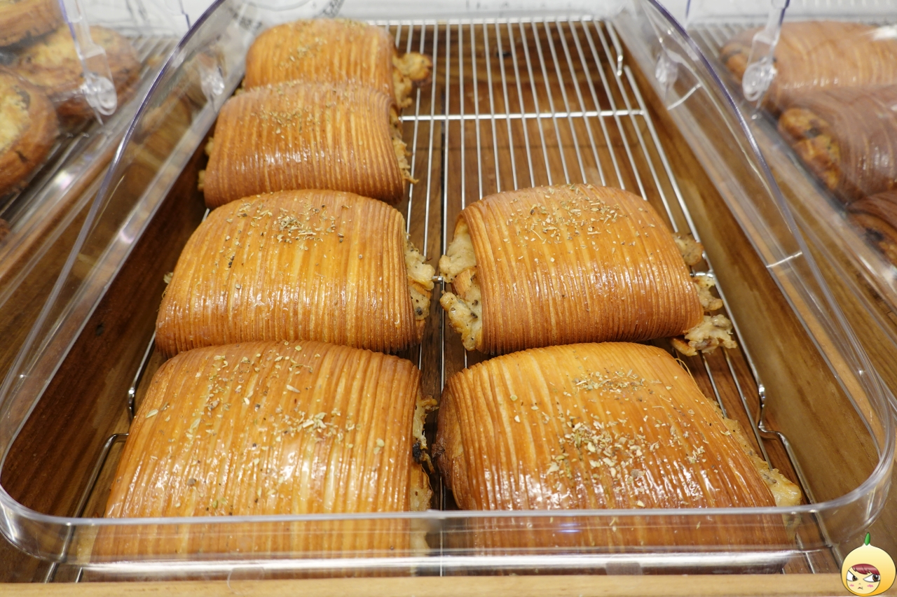 베이컨치즈 뺑스위스