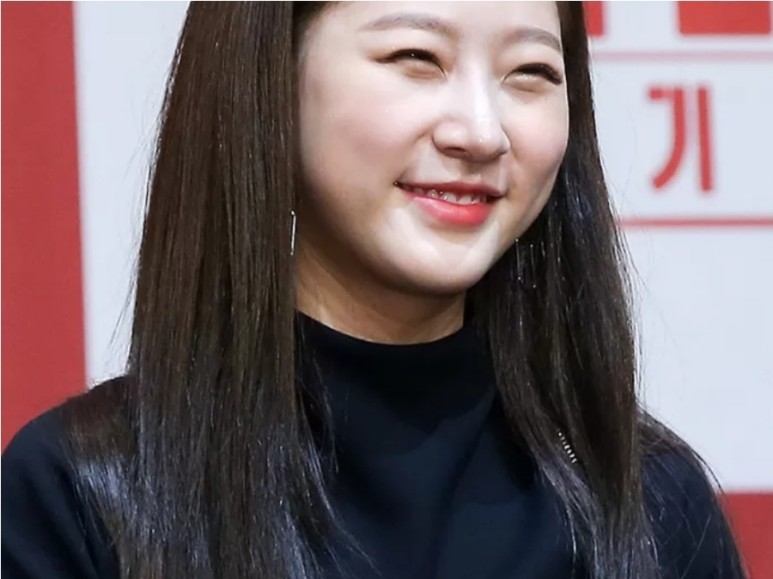 김새론