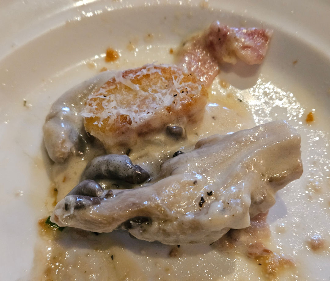 아크메 베이컨 크림 감자 뇨끼