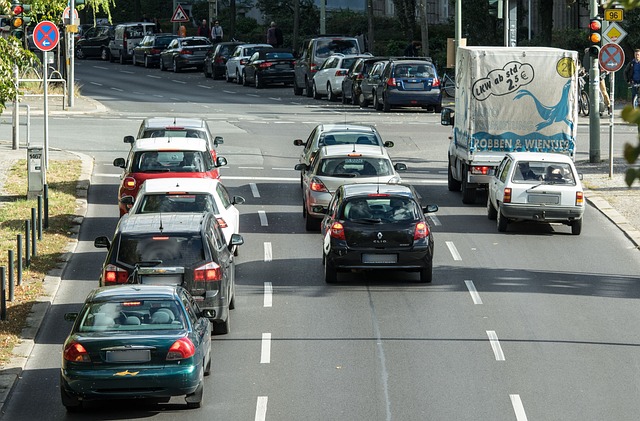 동네마다 다른 교차로 구조에서 안전하게 운전하는 요령