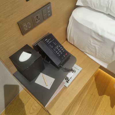 테이크호텔-서울-광명-전화기