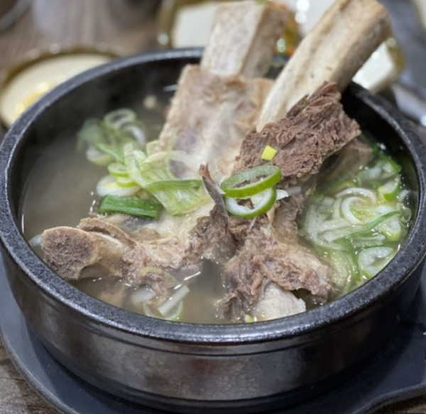 척갈비를 이용한 왕갈비탕