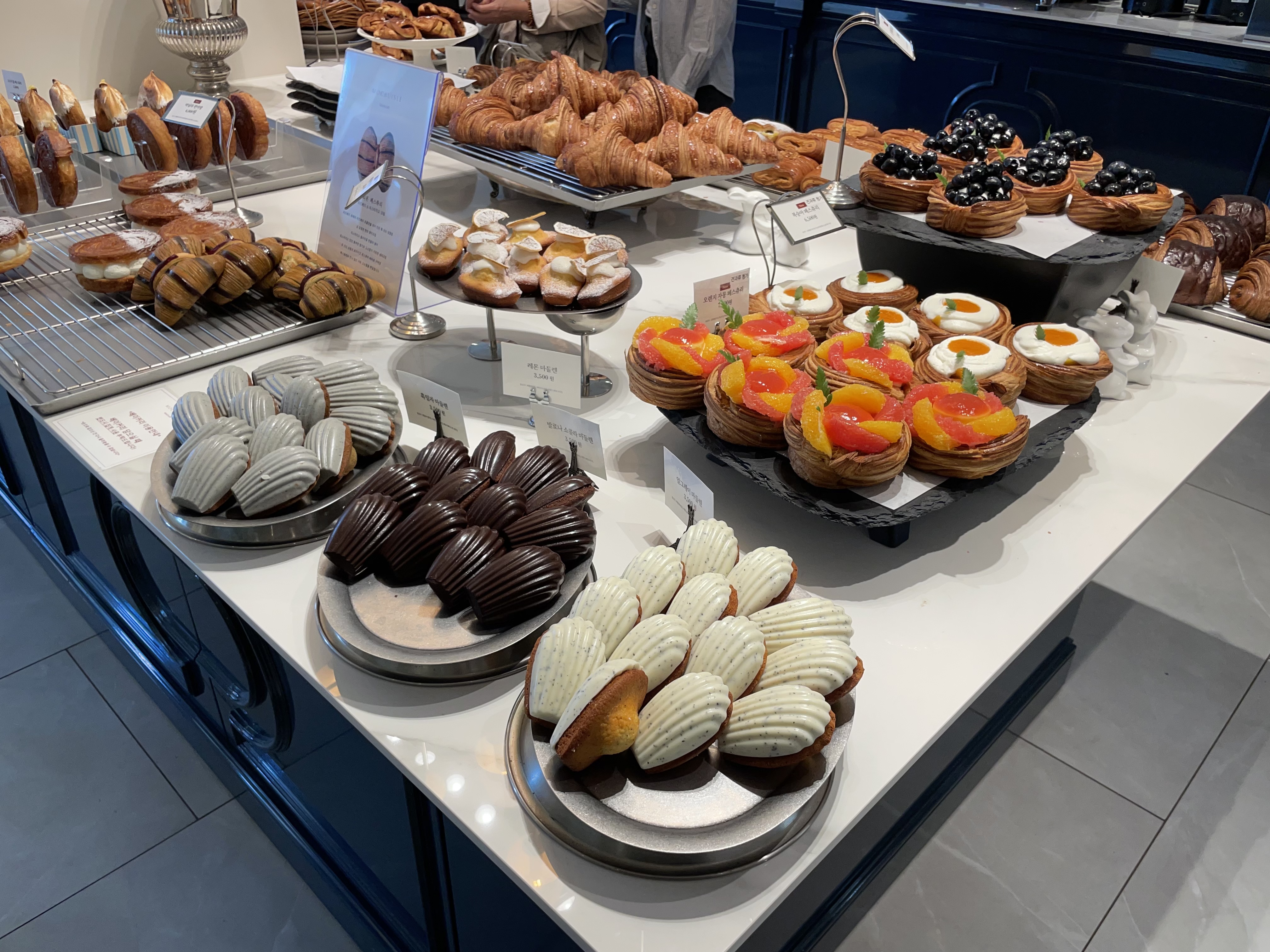 파주 공릉저수지 대형카페 모쿠슈라 프렌치카페