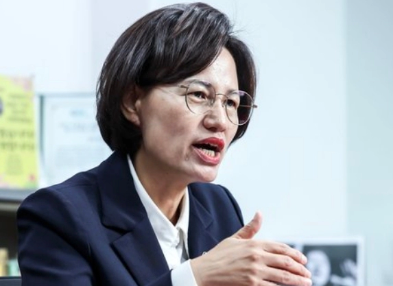강은미 국회의원 프로필 나이 고향 학력 재산