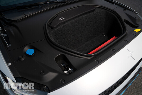 폴스타 2가 여심을 사로잡는 이유