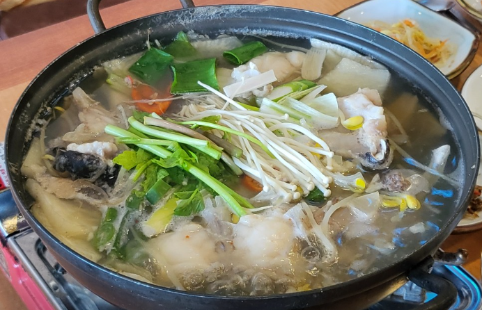 생생정보 스타의고장 경남 거제시 내도 여행 정보 내도 멸치초콜릿 제트보트 유경식당