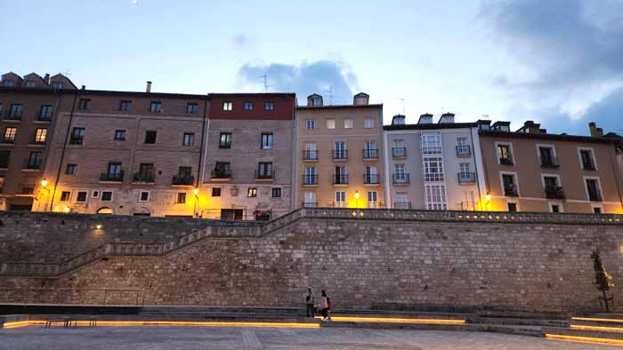 부르고스 대성당 광장에서 바라본 주택풍경