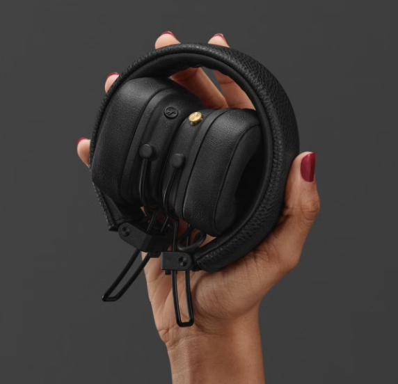 마샬 헤드폰 접은 상태