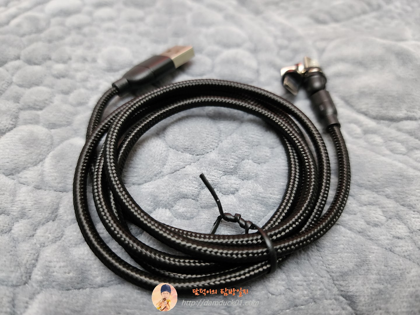 540도 자기 흡입 데이터 라인 360도 블라인드 흡입 원형 자기 충전 라인 3 in 1 곡선, 안드로이드 유형-C