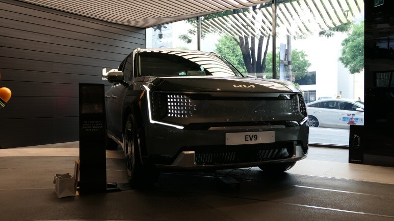 EV9