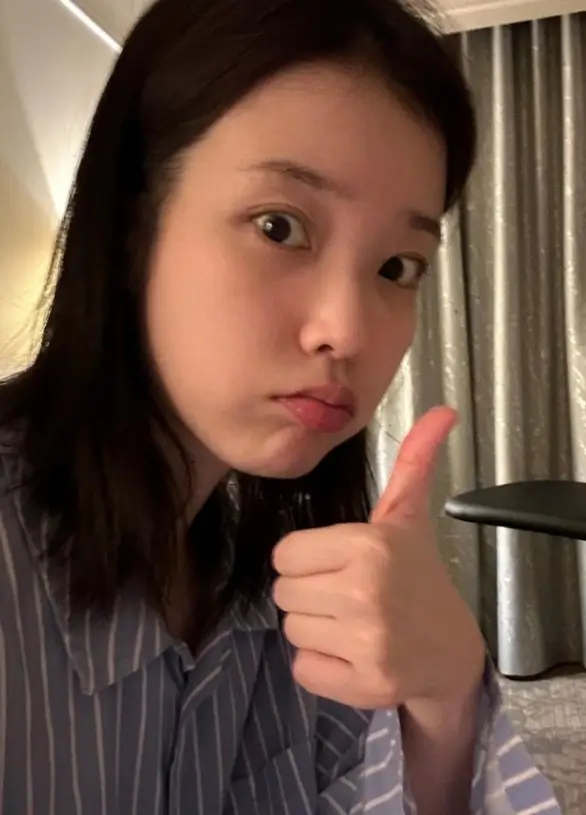 아이유 IU 프로필 갤러리ㅣ노래 음악 mbti 인스타 유튜브