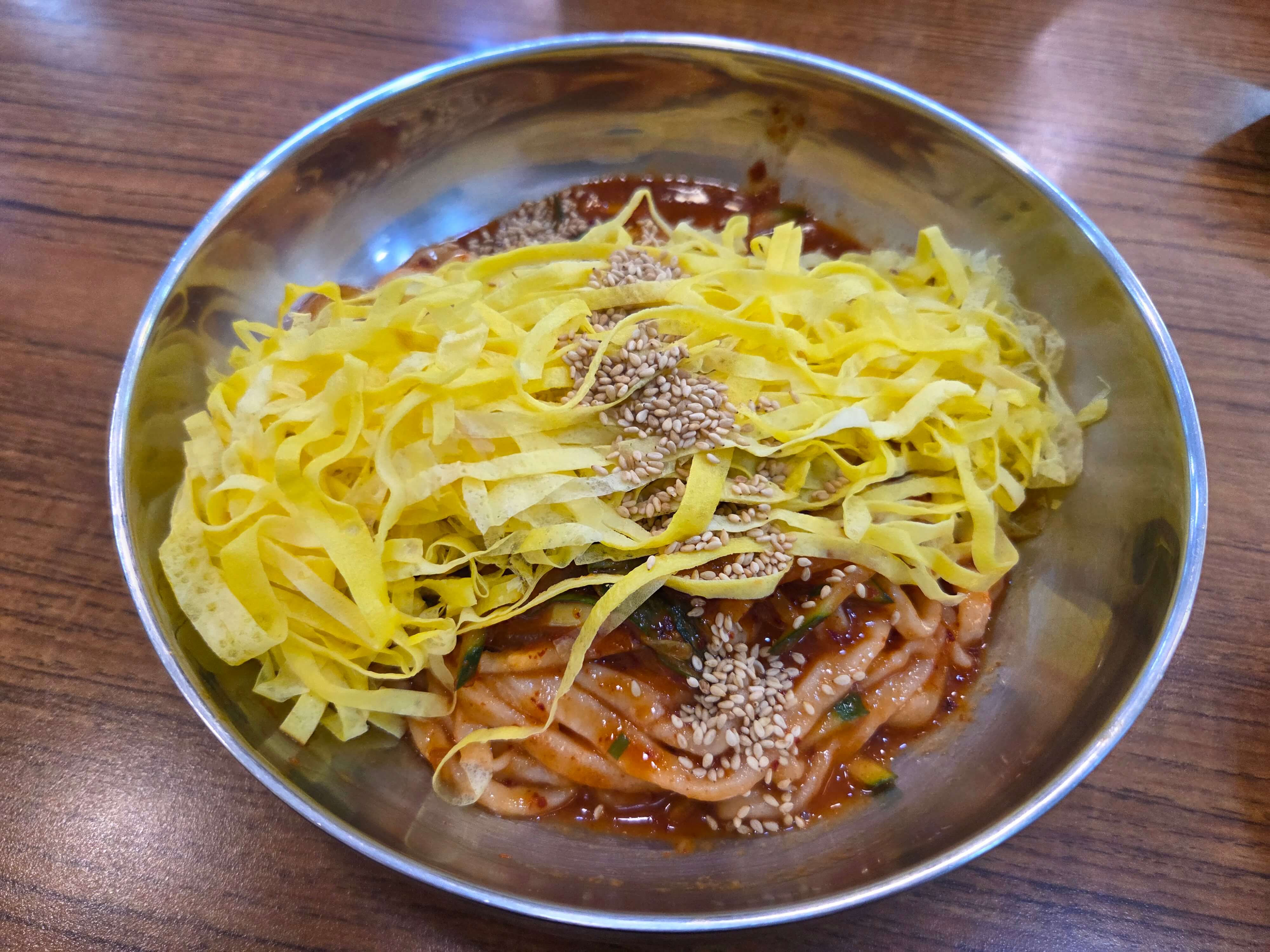 충무동 비빔 칼국수2