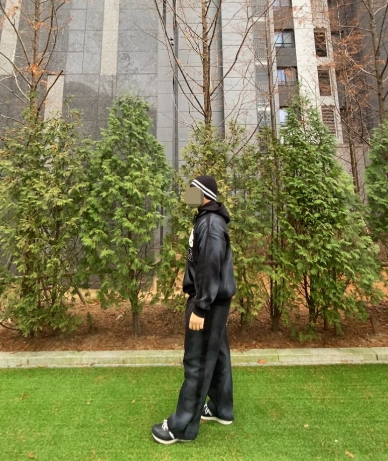 데일리룩('25. 12. 10.)루오에스펙 울니트햇 버킷햇 니트비니 벙거지 사파리햇, 갓디스 갓디스짐웨어 헤비워싱 오버핏 빈티지 후드티 트레이닝팬츠, 뉴발란스 480v5 블랙