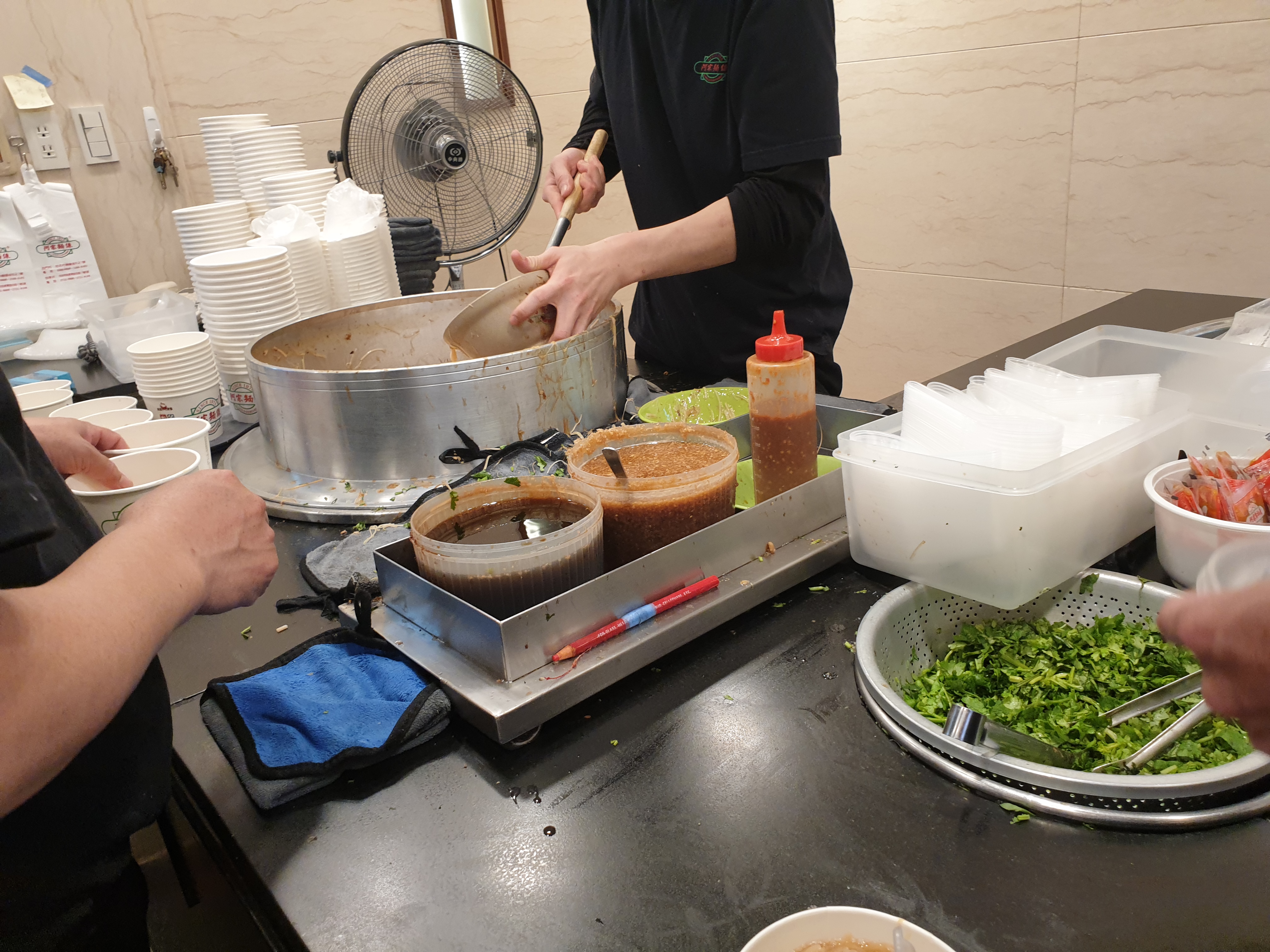 곱창국수 조리장면