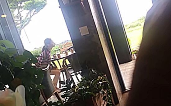 네티즌의 이솜 열애 목격 영상 스크린샷