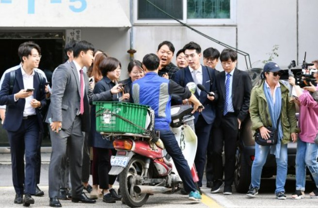 조국 장관 자택 압수수색 당시 취재진의 모습