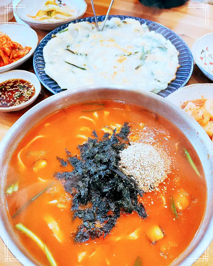 6시내고향 강릉 주문진 감자 옹심이 직접 갈아 만든 감자 100% 옹심이 얼큰한 장옹심이 장옹심이칼국수 장칼국수 맛집 오늘 방송 추천